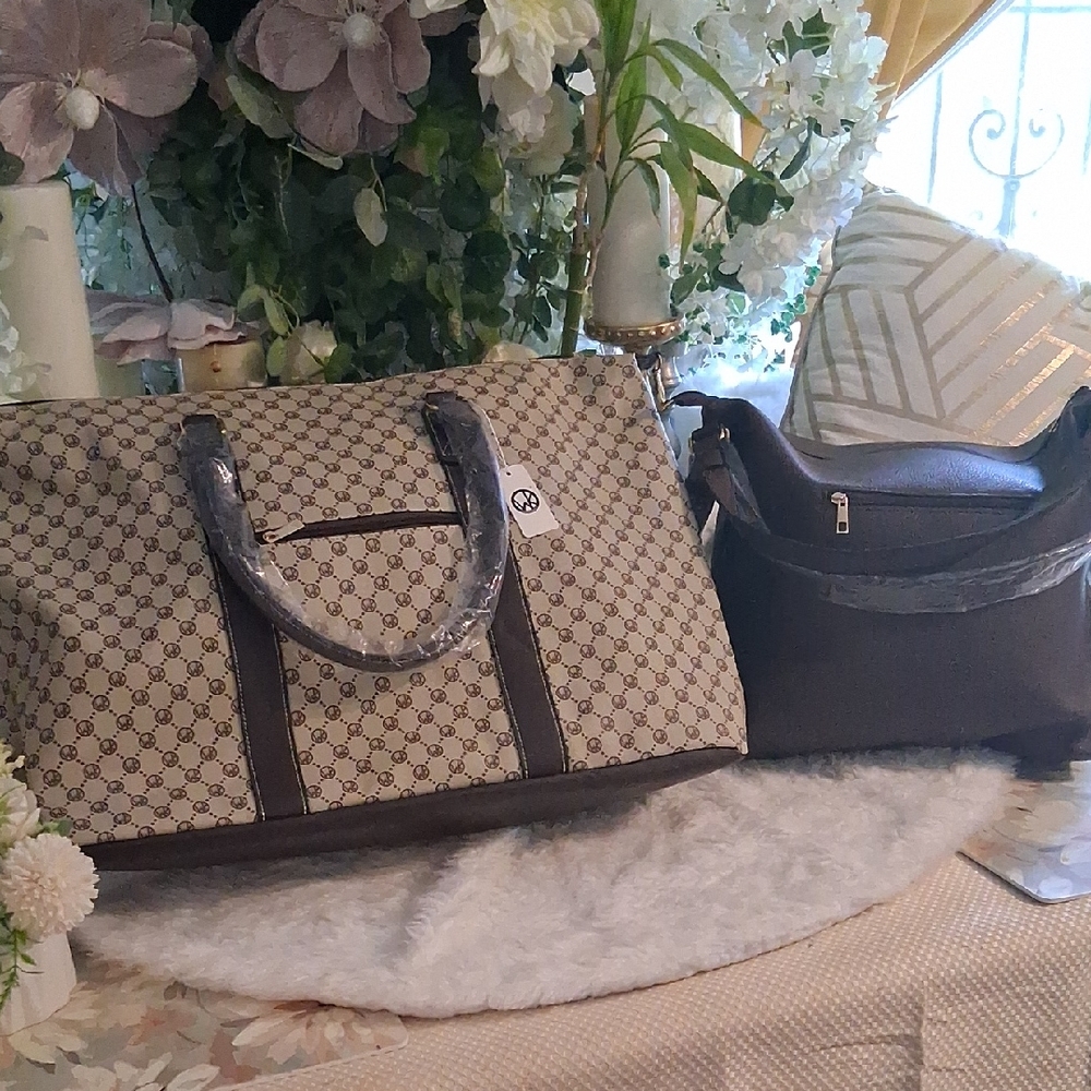 Elegant Brown And Cream Travel Bags